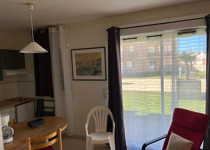 La P'tite Escale Rochefort (Charente-Maritime)